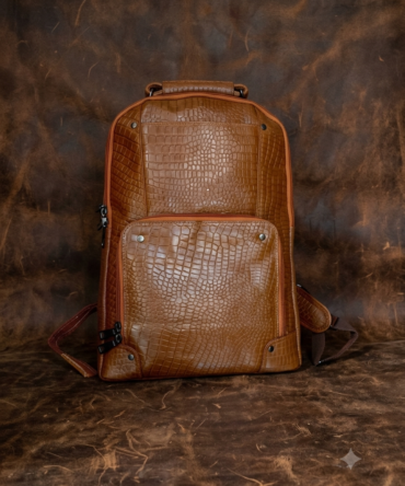 Herald Executive Textured Leather Backpack – Tan